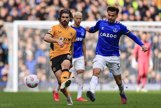 欧冠-莱万梅开二度奥尔莫破门 巴萨3-0布雷斯特