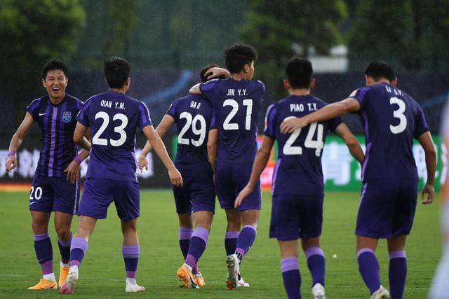 胡金秋0.8秒绝平广厦加时险胜北京 吉林胜浙江